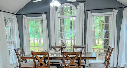 Cozy 3BR/2BA home in Carolina Trace ~ Sleeps 8 ~ Deck ~ Fence ~ Golf Course View