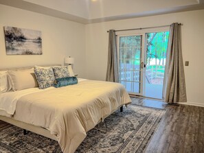 3 Schlafzimmer, Zimmersafe, Schreibtisch, Bügeleisen/Bügelbrett