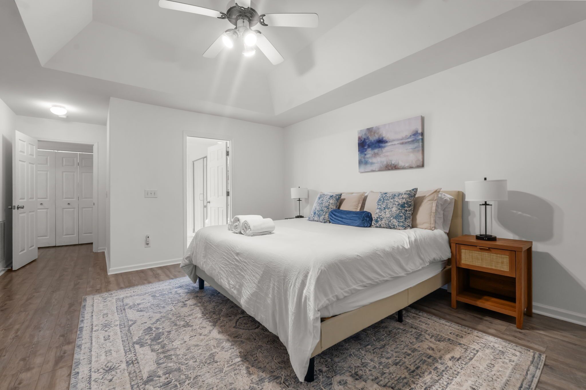 3 bedrooms, in-room safe, desk, iron/ironing board