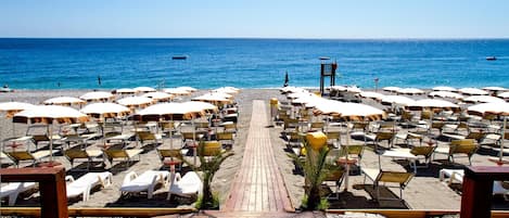 Servei de connexió amb la platja i gandules de platja