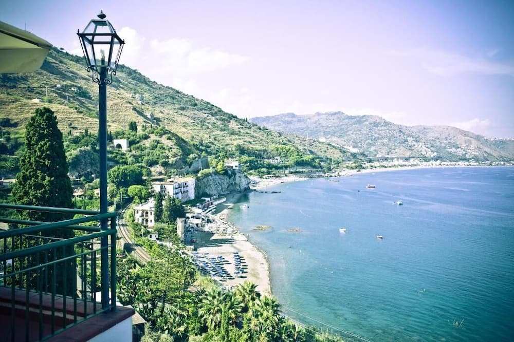 BAY PALACE MAZZARO'
