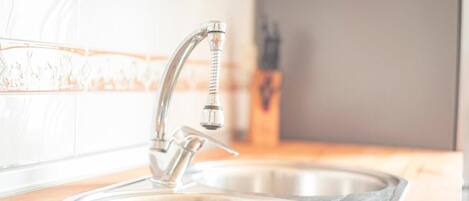 Refrigerador, microondas, horno