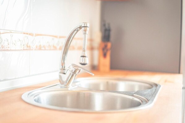 Fridge, microwave, oven - Manuel Comellas Apartment (Ferrol)