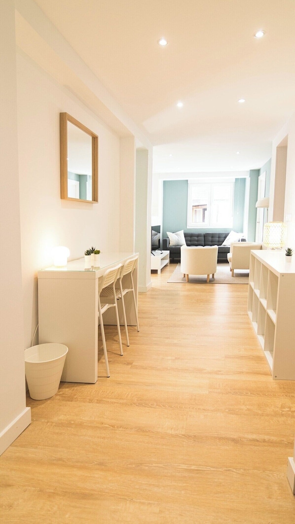 Interior - Three Bedroom Apartment (Valdoviño)