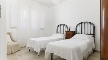 2 Schlafzimmer, Bügeleisen/Bügelbrett, kostenloses WLAN, Bettwäsche