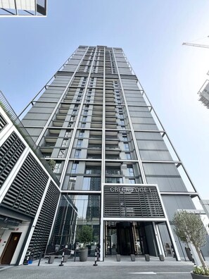 Exterior - Elegant 1 bedroom in Creek Edge (Creek Harbour)