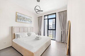 1 bedroom, iron/ironing board, WiFi, bed sheets - Elegant 1 bedroom in Creek Edge (Creek Harbour)