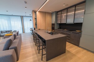 Refrigerador, utensilios de cocina