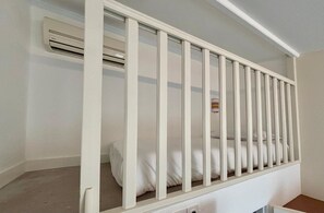 Classic Triple Room | Free WiFi