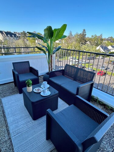 Charmant T2 avec grande terrasse à proximité immédiate du centre ville 