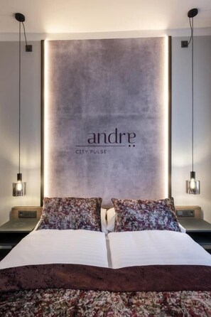 In-room safe, blackout drapes, soundproofing, free WiFi - HOTEL andrä (Salzburg)