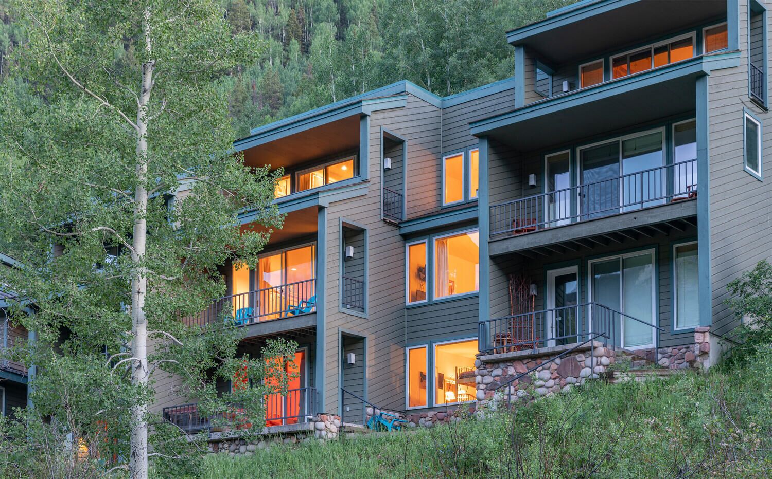 Riverside-Rivers Edge by Curate Telluride-Hot Tub, NEW Updates, Walk to Ski