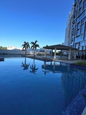 2 indoor pools, 2 outdoor pools - Mactan Newtown Condo (Lapu-Lapu)