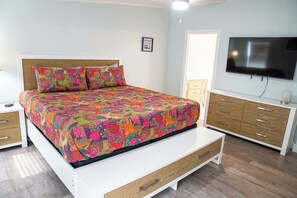 3 bedrooms, iron/ironing board, internet