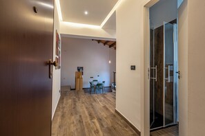 Apartment | Cribs/infant beds, free WiFi, bed sheets