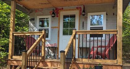 Charming 1-bedroom cabin in South River