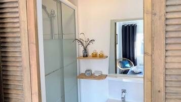 Apartment, City View | Bathroom