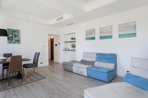 City-Apartment | Esszimmer