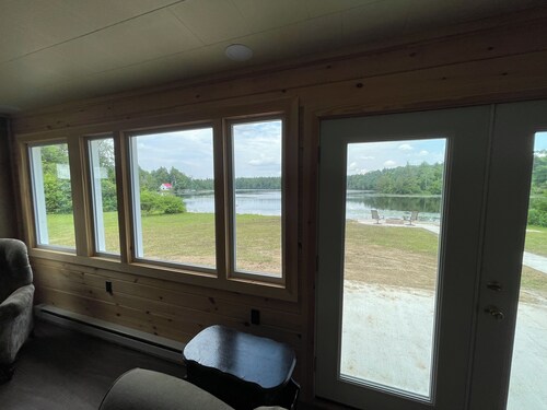 Direct Lakefront Cabin with 3 bedrooms! Serene Getaway! 