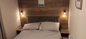 Chalet | 3 bedrooms, iron/ironing board, free WiFi, bed sheets