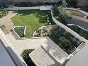 Property grounds - Amazing Beach Views from 5th Floor Apartment (Tamarama)