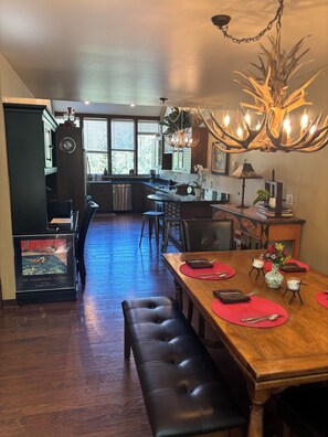 Dining - NEW LISTING!! Vail home near Cascade lift (Vail)