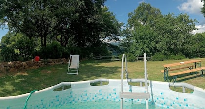 Ideal for those who love nature, spa, sea and mountains!Well located farmhouse!