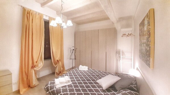 1 Schlafzimmer, Bügeleisen/Bügelbrett, Reisekinderbett, WLAN