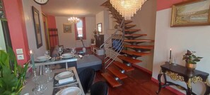 Dining - Villa Seven Malo Penthouse With breakfast  (Dunkerque)