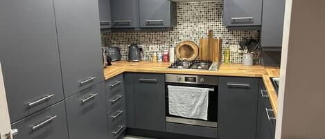 House | Private kitchen | Fridge, microwave, dishwasher, electric kettle