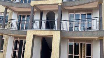 Fachada da propriedade