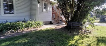 3-bedroom lower level of a 100 yr old farmhouse in peaceful Davison with WiFi