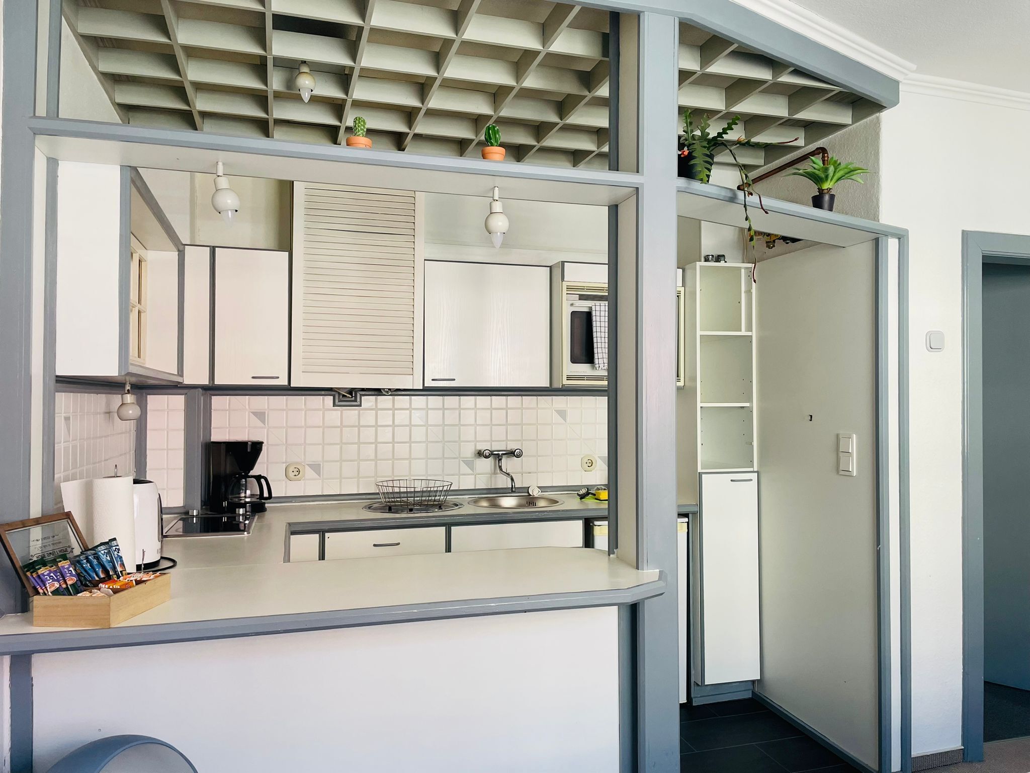 Kylskåp, mikrovågsugn, ugn och spishäll