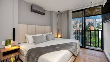 3 quartos, ferros/tábuas de passar roupa, Wi-Fi, roupa de cama