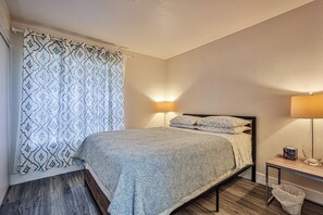 3 habitaciones, tabla de planchar con plancha, wifi y ropa de cama