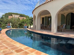 Outdoor pool - Maison d'Orange - La Pinede (Saint-Tropez)
