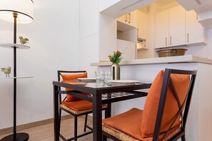 Dining - Magnificent 1 bedroom apartment with balcony. Santa Marta III (Seville)