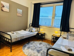 2 bedrooms, iron/ironing board, travel cot, free WiFi