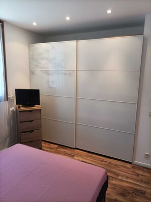 3 Schlafzimmer, Bügeleisen/Bügelbrett, kostenloses WLAN, Bettwäsche