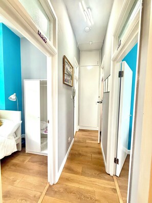 2 bedrooms, desk, iron/ironing board, WiFi - London Euston Guest House (b) (London)