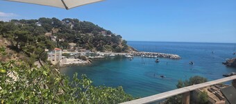 L'Escapade beautiful 90m2 villa renovated in 2024, air-conditioned, waterfront. 