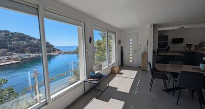 L'Escapade belle villa 90m2 rénovée en 2024,  climatisée, les pieds dans l'eau.