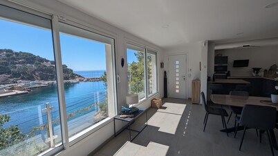 L'Escapade beautiful 90m2 villa renovated in 2024, air-conditioned, waterfront. 