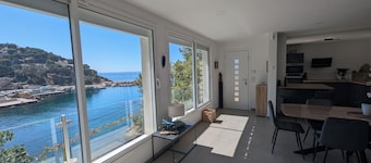 L'Escapade beautiful 90m2 villa renovated in 2024, air-conditioned, waterfront.