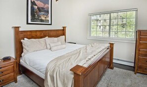 Condo (Luxury 3 Bedroom condo in Vail Villag) | 3 bedrooms, free WiFi - Luxury 3 Bedroom Condo in Vail Village (Vail)