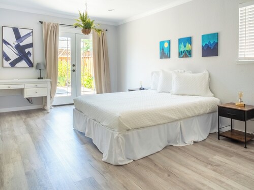 Charming 4-bedroom house with WiFi, AC in delightful San Jose