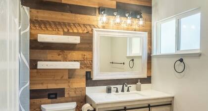 Charming 4-bedroom house with WiFi, AC in delightful San Jose