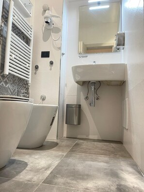 Bathroom - DROOMS 4.0 self check-in 24h7  (Turin)