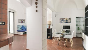 Apartment | Living area | 35-inch TV with digital channels