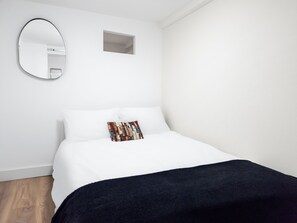 2 Schlafzimmer, Bügeleisen/Bügelbrett, WLAN, Bettwäsche